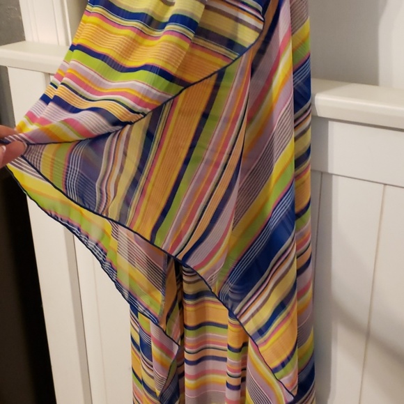 Sheer High-low dress. Size medium - Picture 3 of 5